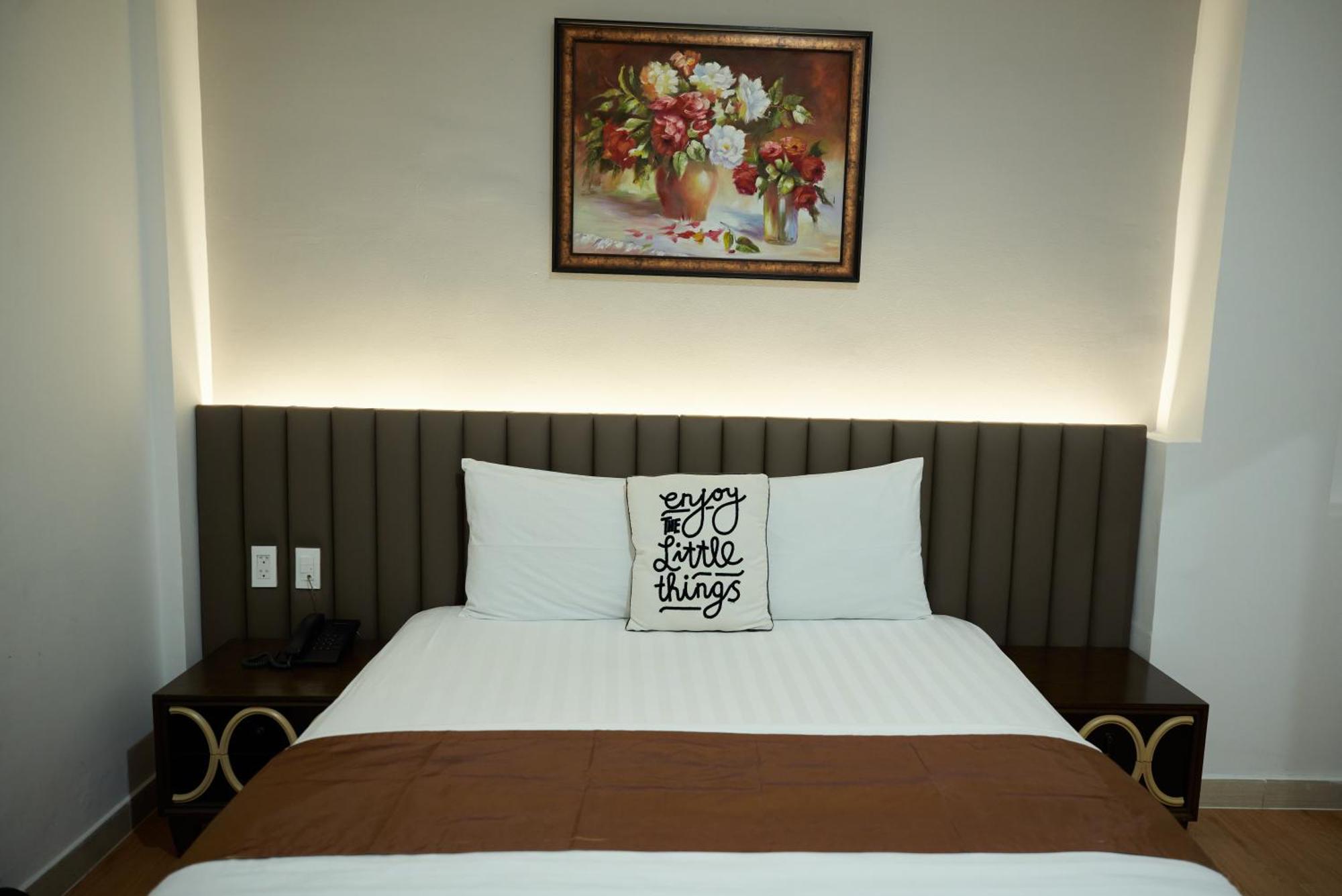 Trang An Hotel - 5 Minutes Landmark 81 Ho Chi Minh City Exterior photo
